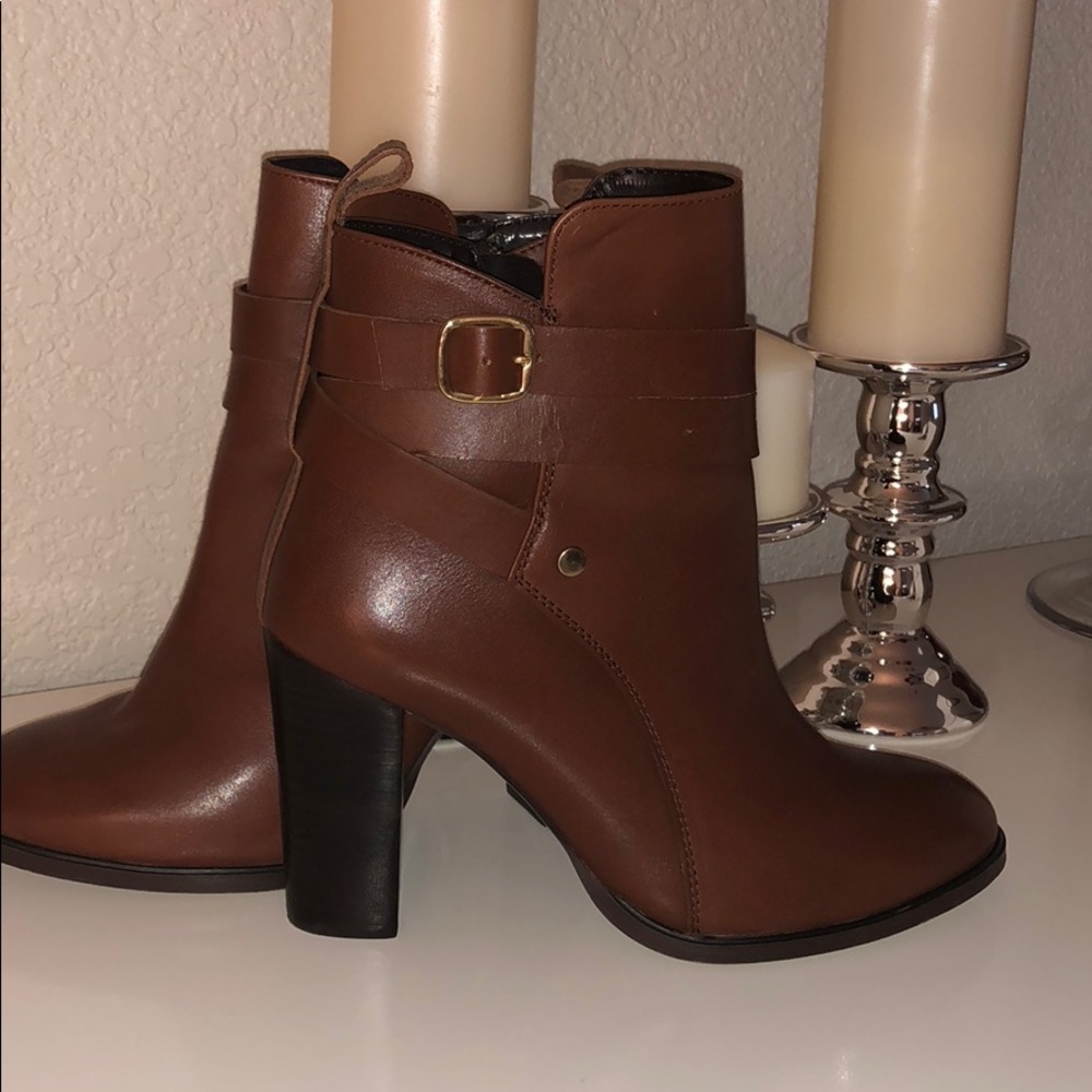 Brown chunky heel bootie